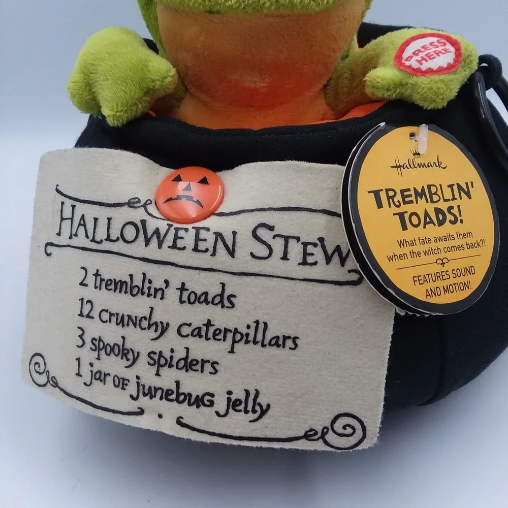 Hallmark Halloween Tremblin' Toads Singing Animated Witches Brew Cauldron *VIDEO